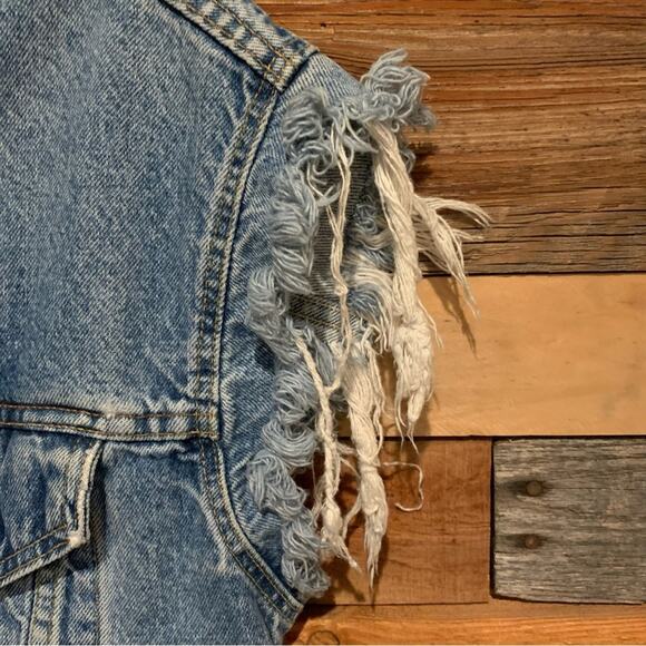 Levi's Retro Distressed Grunge Denim Screen Print 501 Button Front Vest Size M - Picture 8 of 16